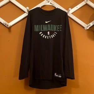 Nike Milwaukee Bucks Long Sleeve Shooting Shirt